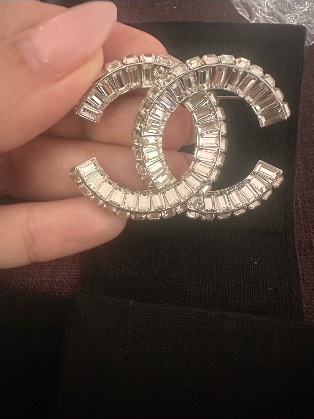 Chanel crystal brooch - Picture 8 of 13